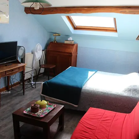 Chambre Atypique Chez L'Habitant Saint-Hilaire-la-Plaine Exterior photo