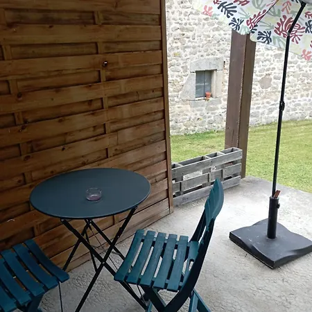 Chambre Atypique Chez L'Habitant Saint-Hilaire-la-Plaine Exterior photo